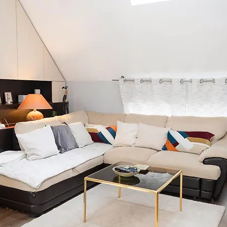 Apartman Modern 2-level With Balcony In By Flat Mаnager Várna