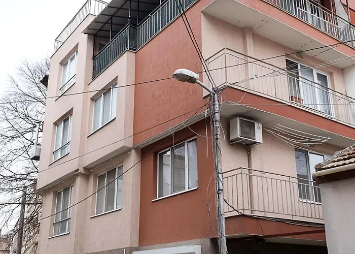 Modern 2-level With Balcony In By Flat Mаnager Várna